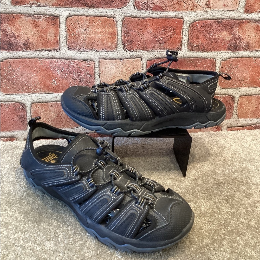 Gotcha Mens Fisherman Hiking sandals size 7